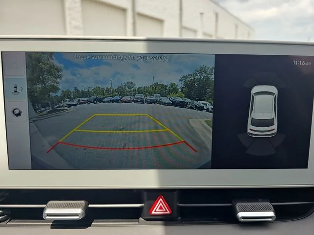 Used 2023 Gray Hyundai SEL image 23