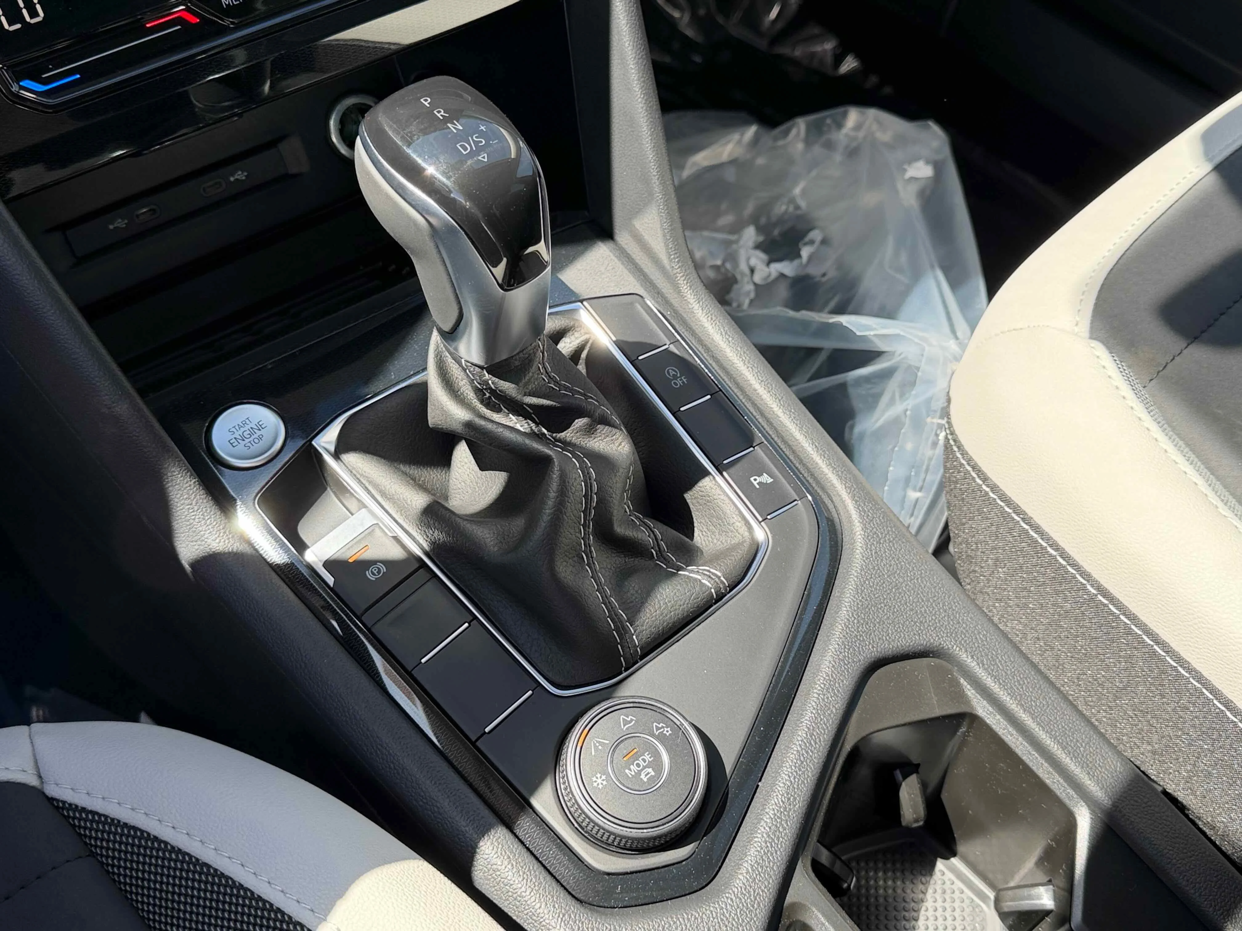 New 2026 Platinum Gray Volkswagen SE image 23