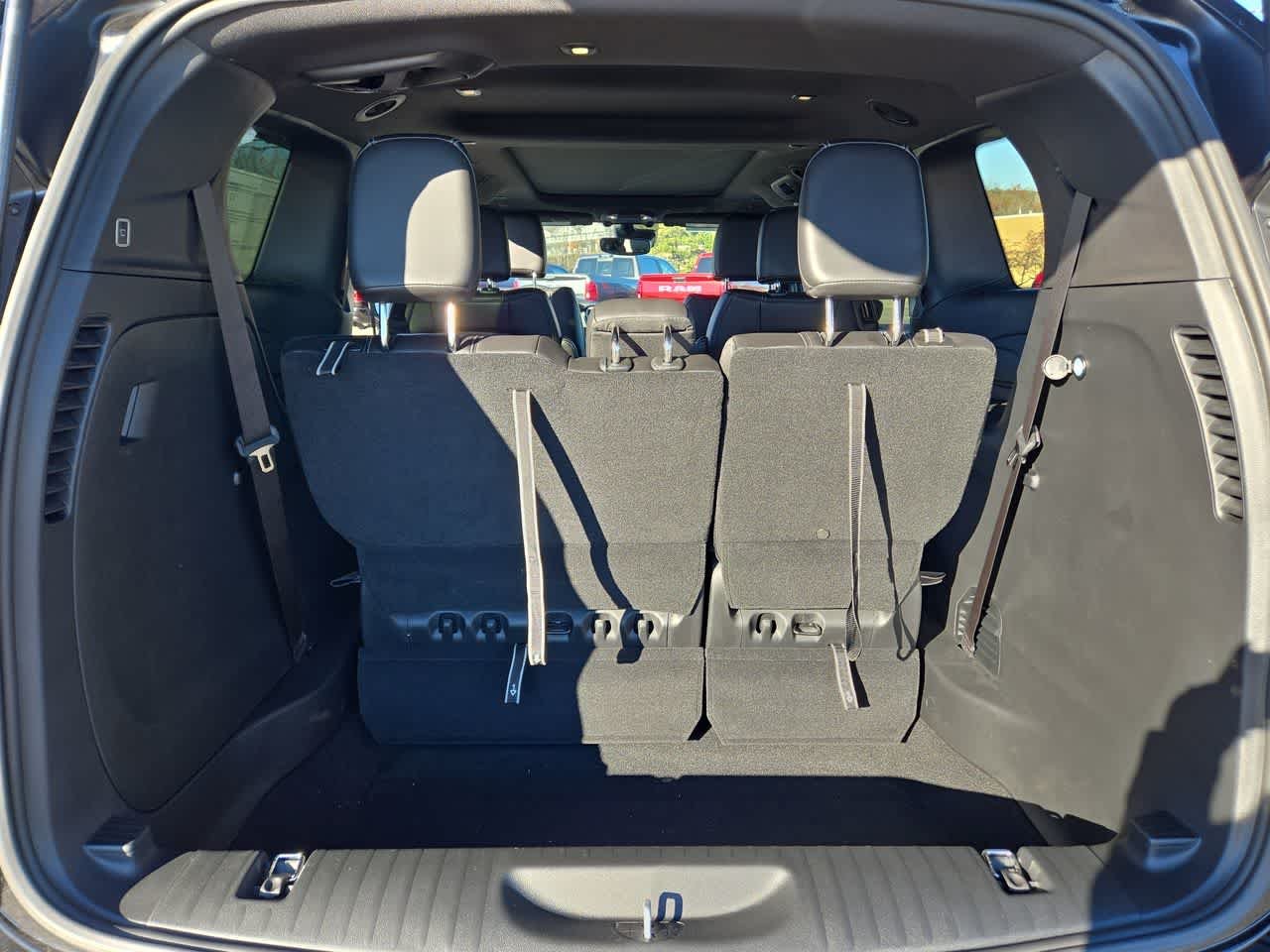 2026 Chrysler Pacifica Select - Photo 17