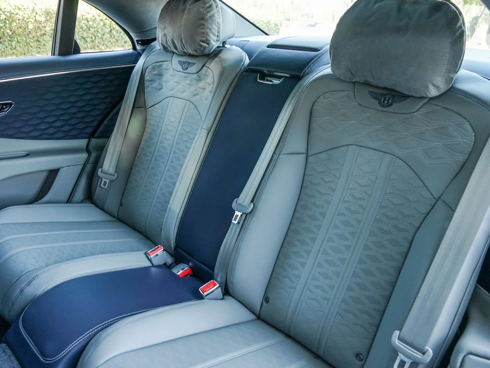 2025 Bentley Flying Spur Speed - Photo 23