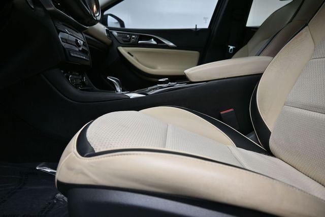 Used 2019 Black INFINITI LUXE image 20
