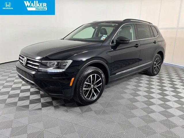 Used 2021 Deep Black Volkswagen 2.0T SE image 3
