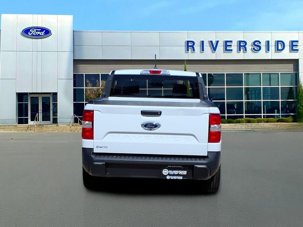 Used 2024 Oxford White Ford XLT image 6