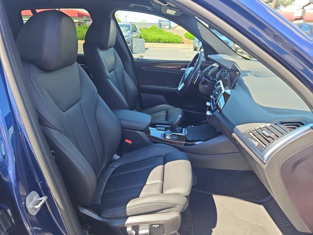 Used 2019 Phytonic Blue Metallic BMW xDrive30i image 28