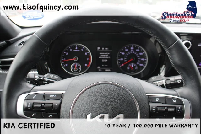 Used 2024 White Kia GT-Line image 22