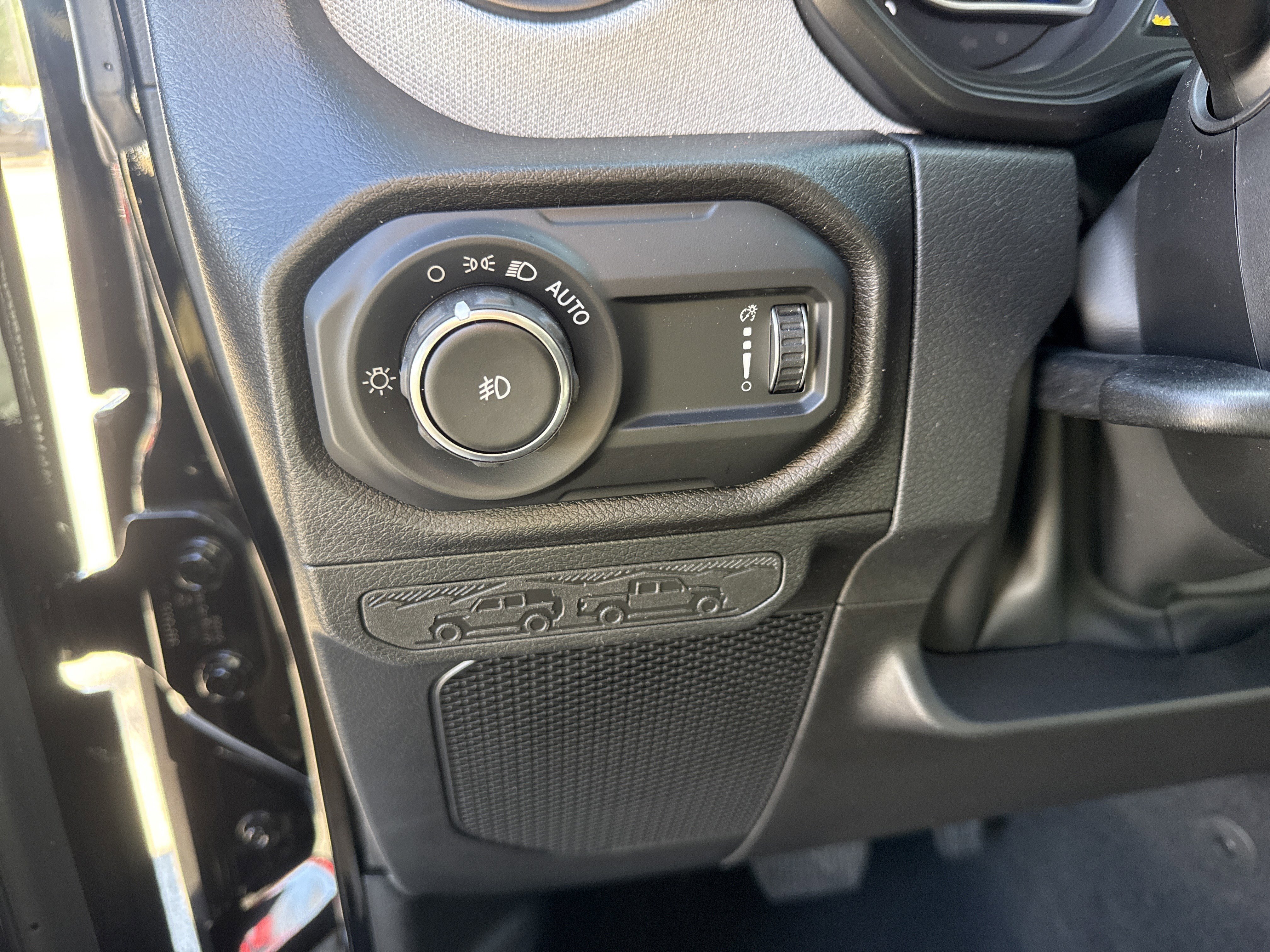 New 2026 Black Clearcoat Jeep Sport S image 30