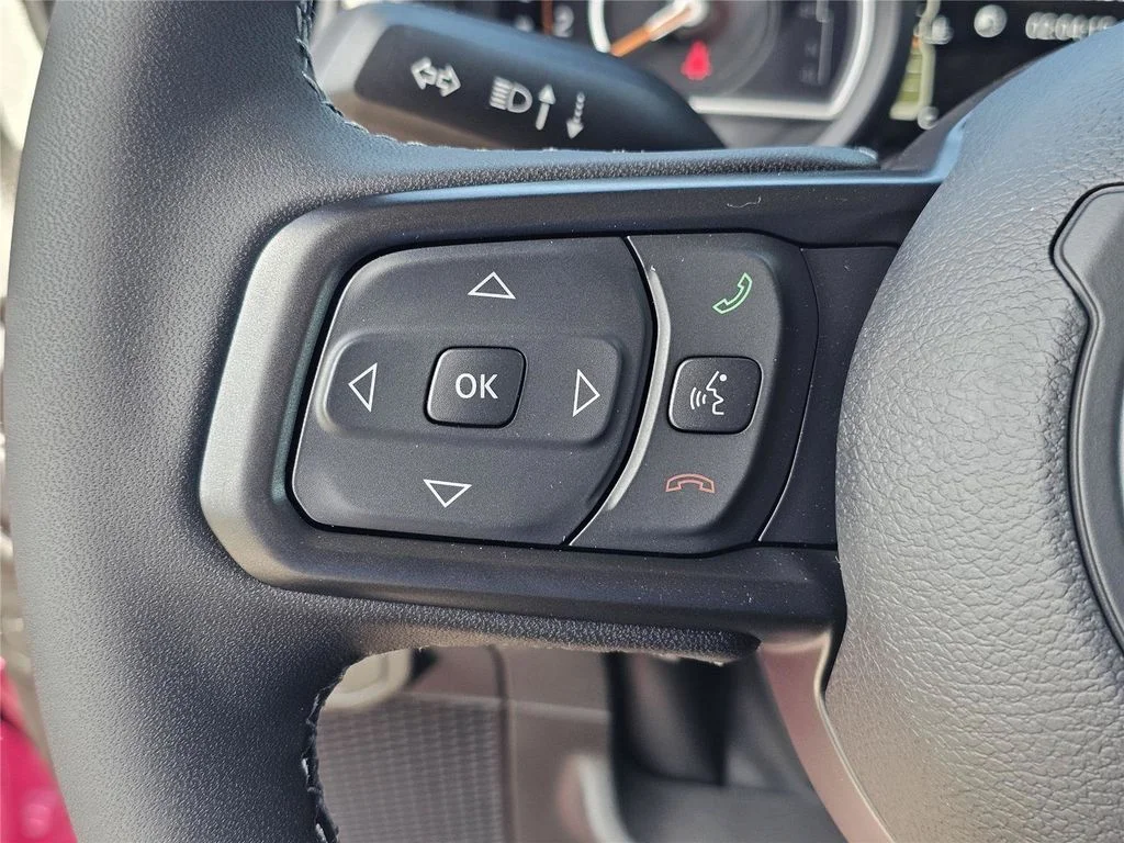 New 2026 Tuscadero Pearlcoat Jeep Sport S image 21