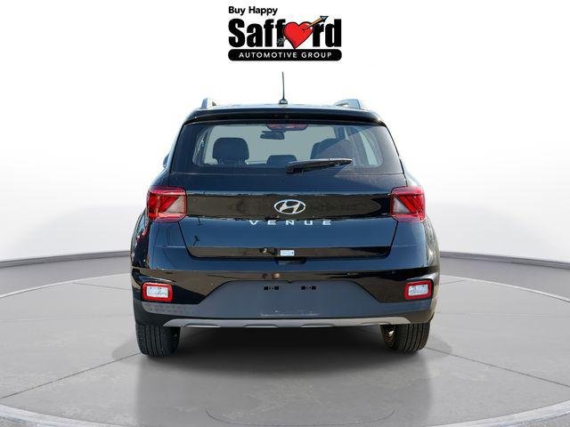2025 Hyundai Venue SEL - Photo 14