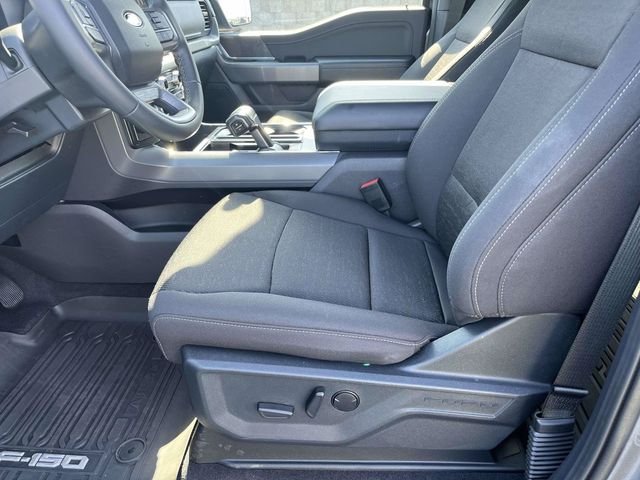 New 2026 Carbonized Gray Metallic Ford XLT image 8
