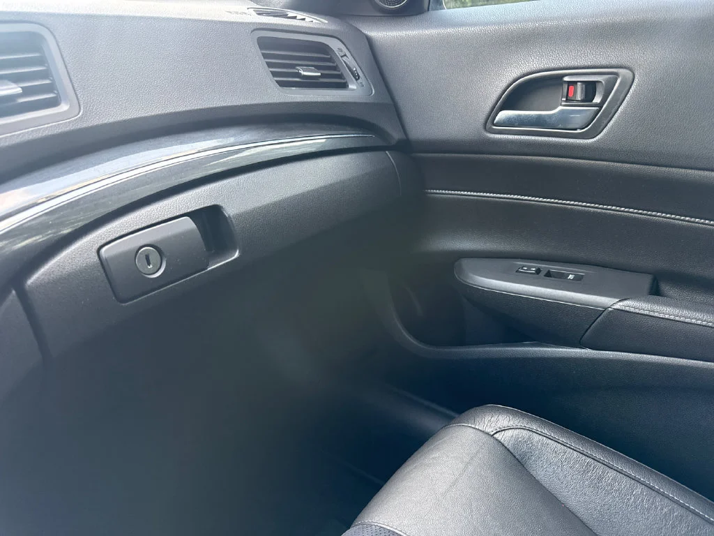 Used 2019 Apex Blue Pearl Acura Premium and A-SPEC Packages image 17