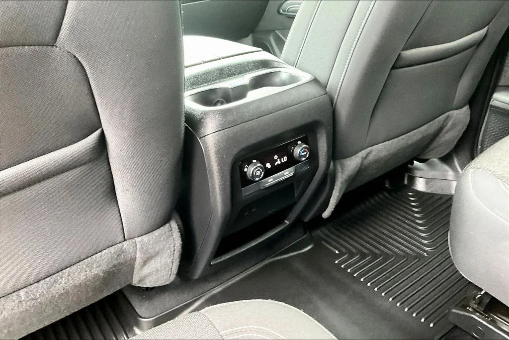 Used 2025 Sterling Gray Metallic Chevrolet LT image 10