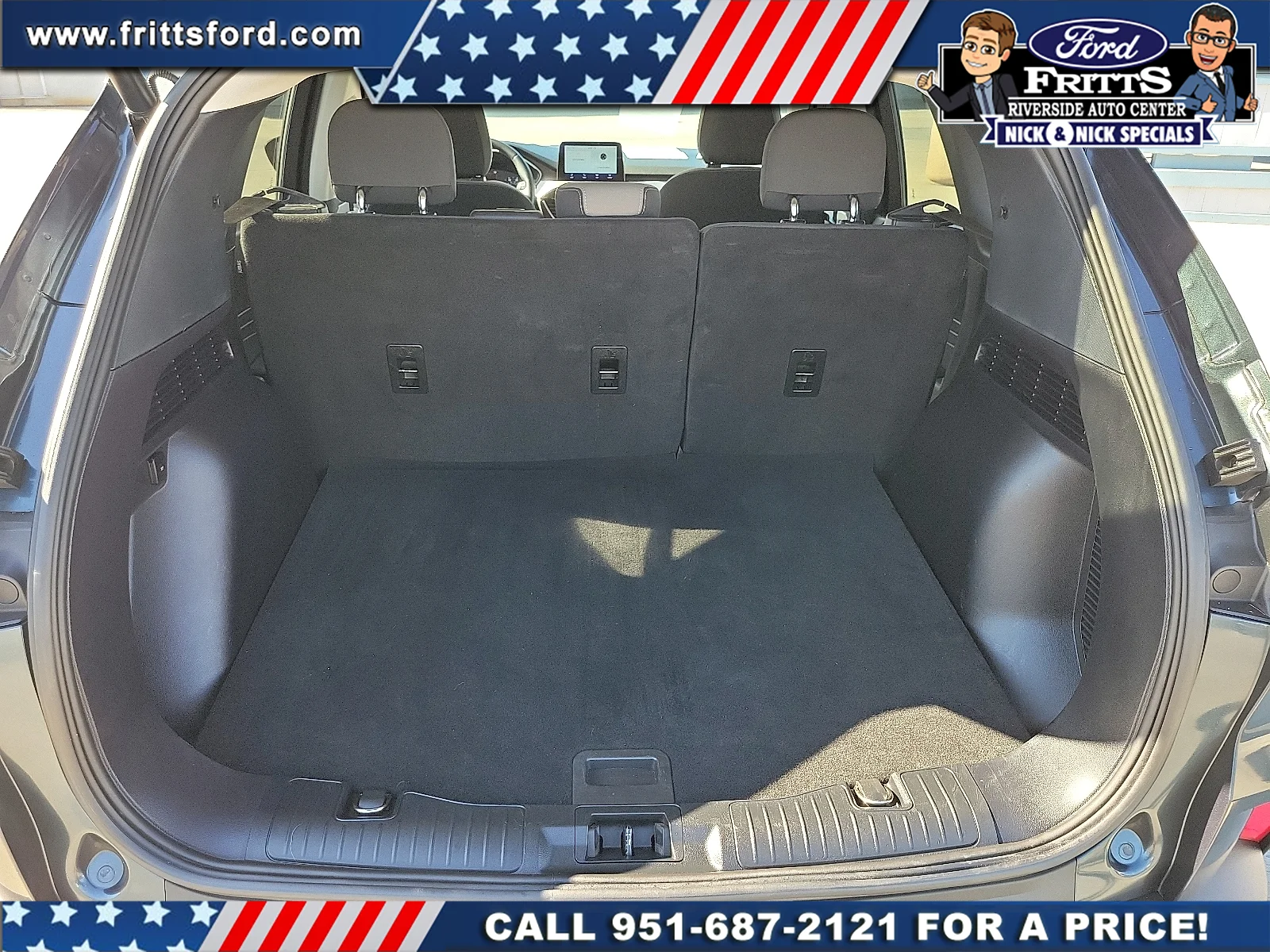 Certified Used 2022 Blue Metallic Ford SE image 17