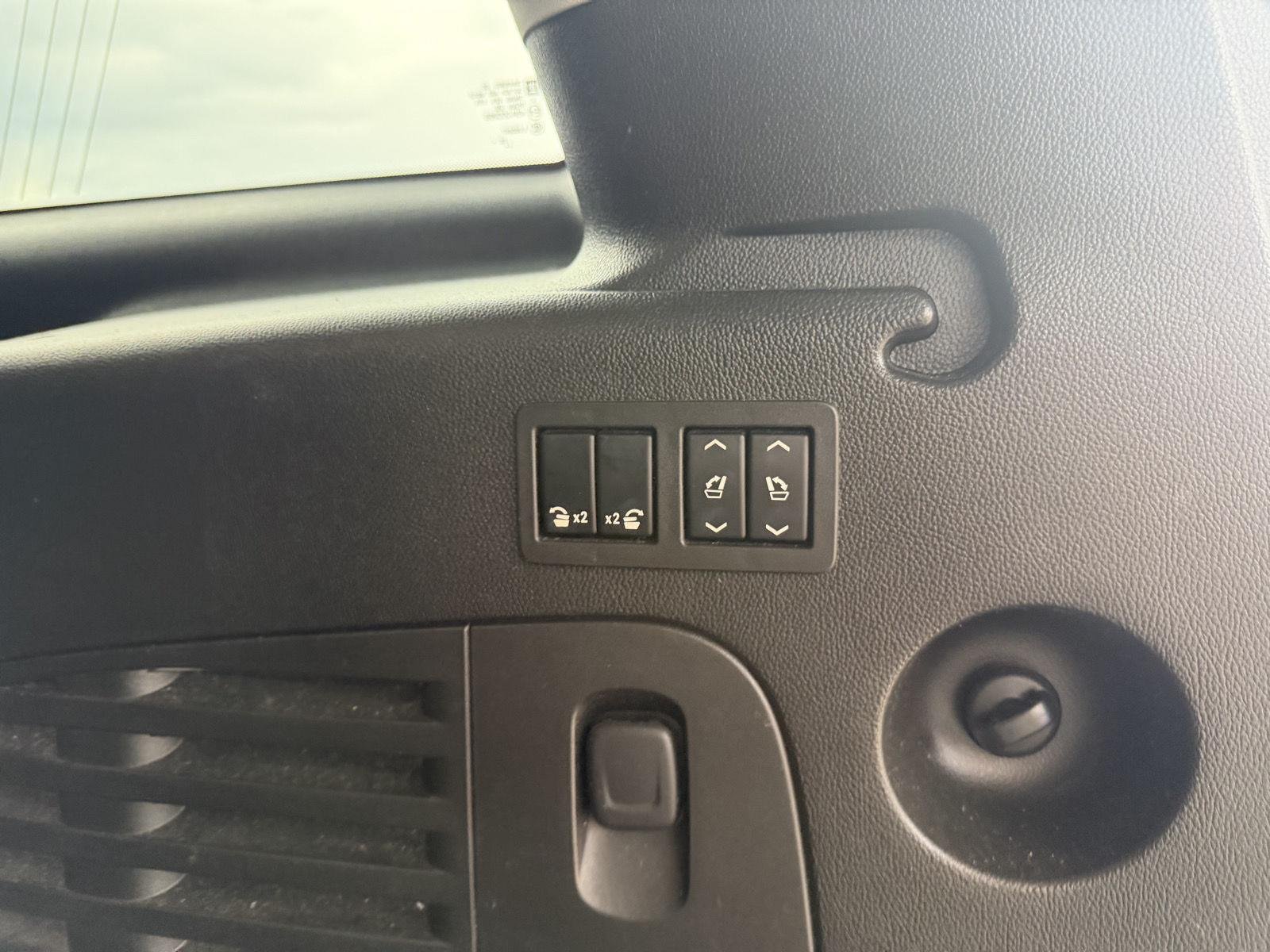 Used 2016 Quicksilver Metallic GMC Denali image 25