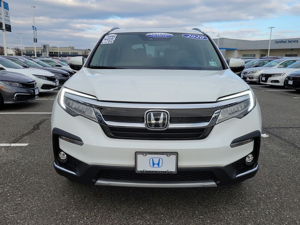 Certified Used 2020 Platinum White Pearl Honda Touring image 2