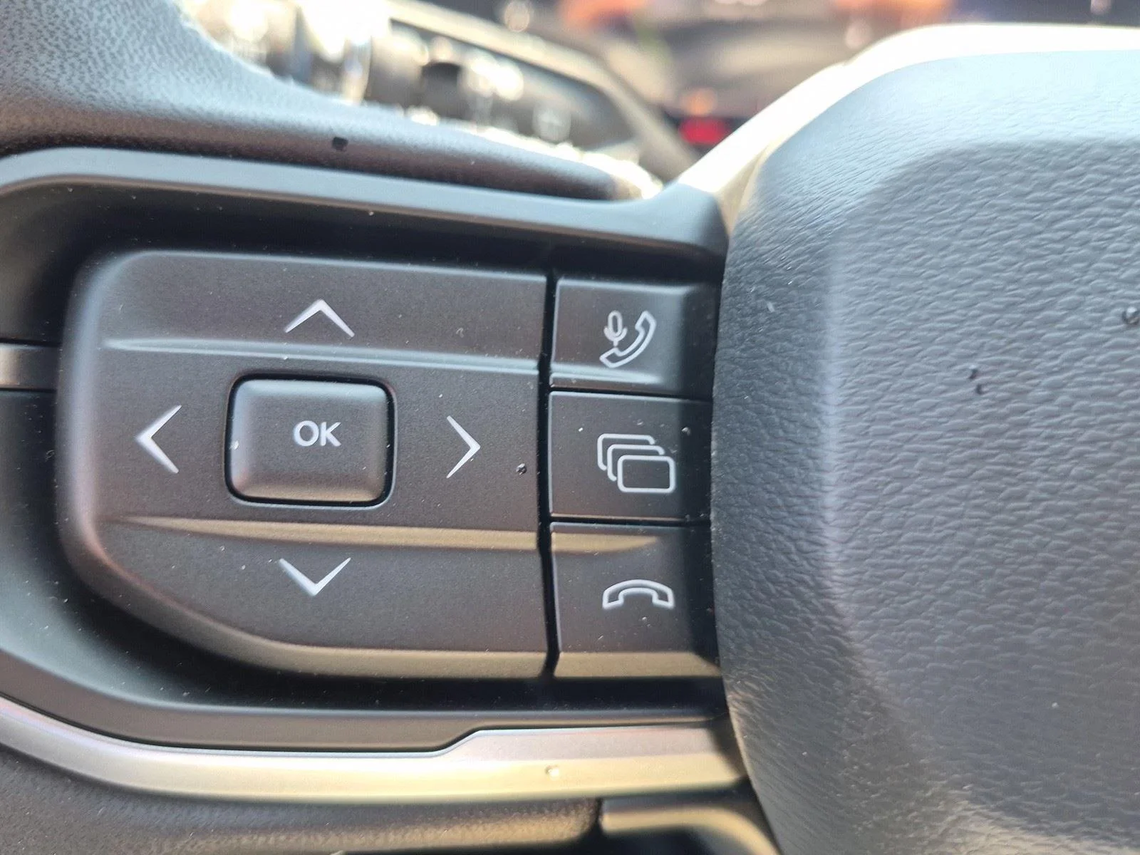 New 2026 Red Hot Pearl-Coat Exterior Paint Jeep Laredo image 24
