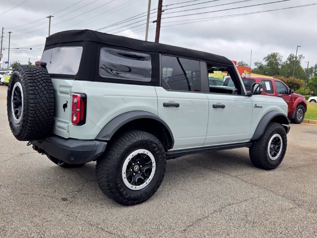 Used 2023 Gray Ford Badlands image 13
