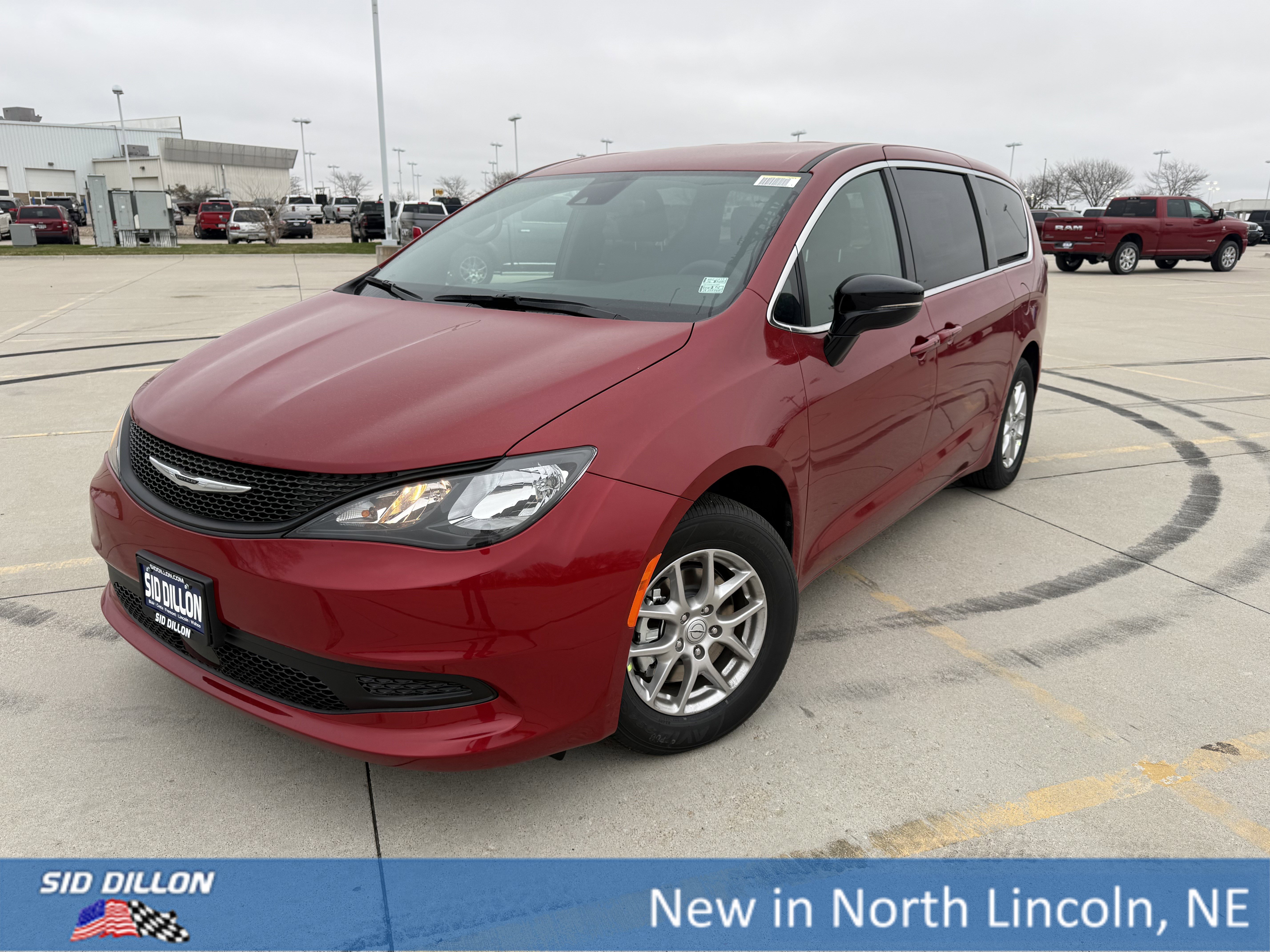 2026 Chrysler Voyager LX's photo