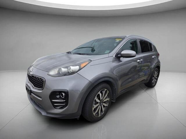Used 2017 Mineral Silver KIA EX image 1