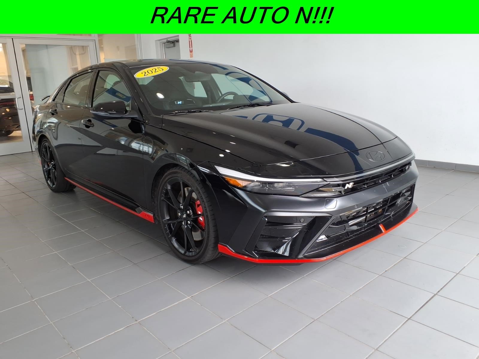 Certified Used 2025 Abyss Black Hyundai Base image 1