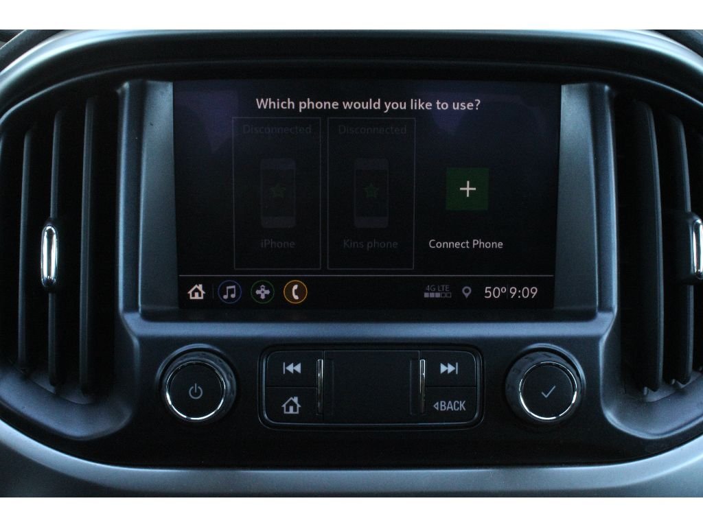 Used 2022 Summit White Chevrolet LT image 15