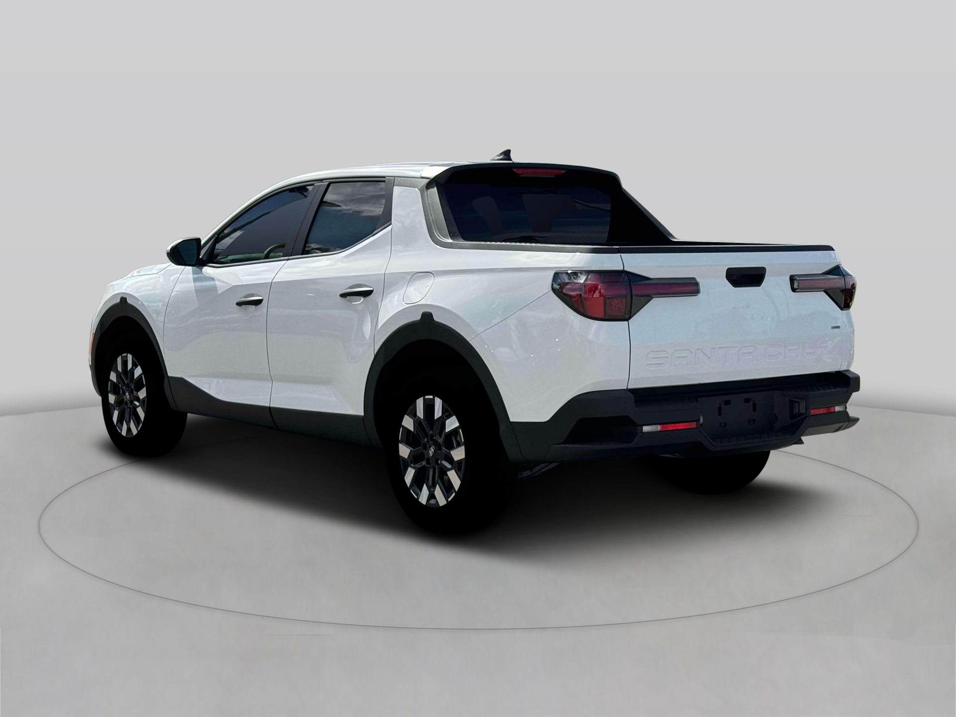 New 2025 White Hyundai SE AWD image 5