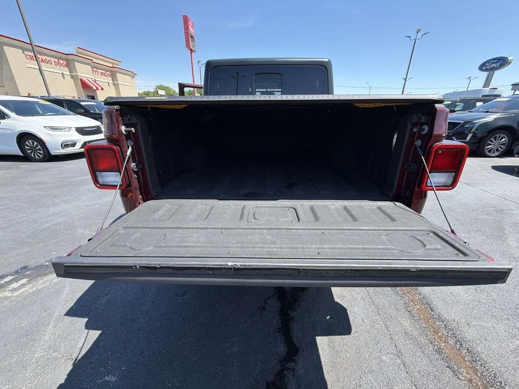 Used 2021 Red Jeep Willys image 28