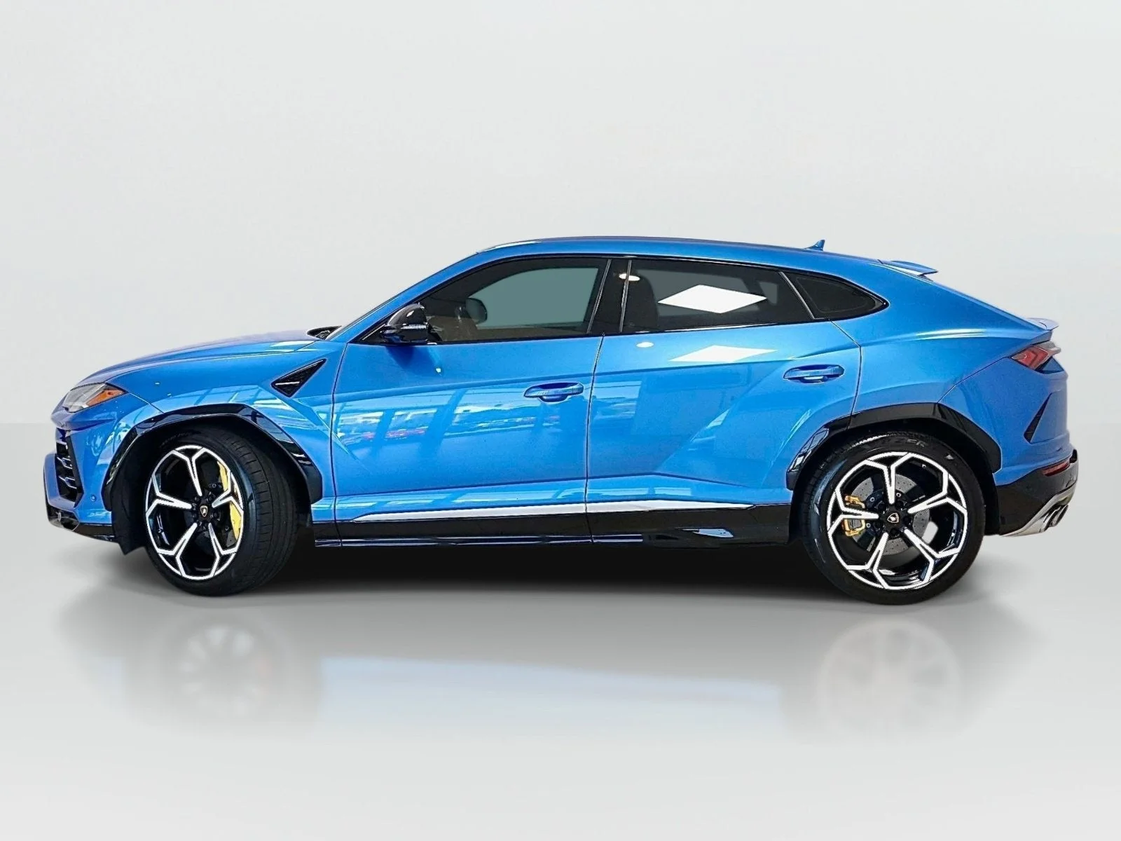 Used 2020 Blu Eleos Metallic Lamborghini  image 2
