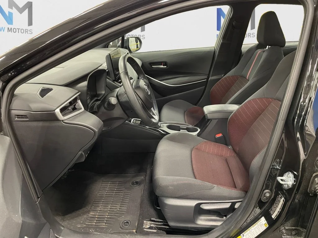Used 2025 Midnight Black Metallic Toyota SE image 9