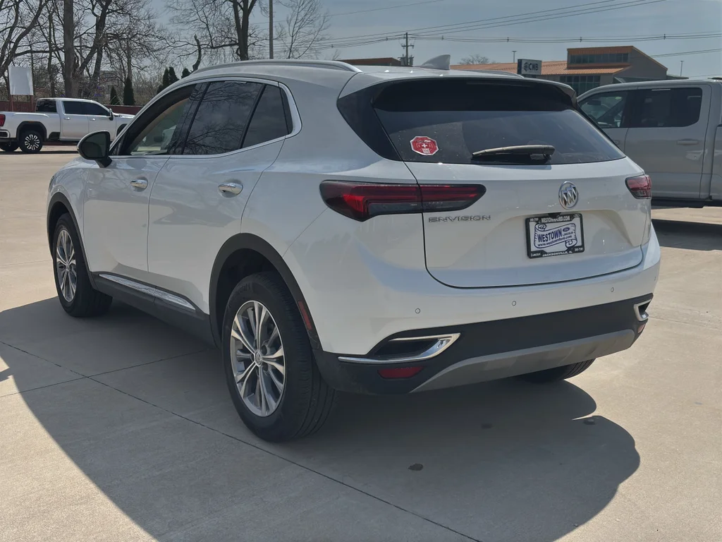 Used 2023 Summit White Buick Preferred image 6