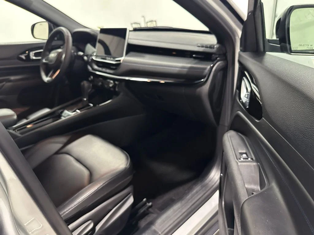 Used 2026 Silver Jeep Limited image 26