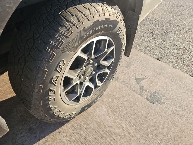 Used 2019 Gray Ford Lariat image 9
