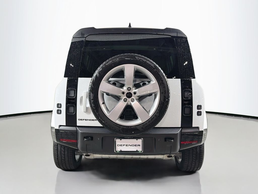 New 2026 Fuji White Land Rover X-Dynamic SE image 6