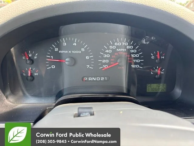 Used 2007 Blue Ford  image 19