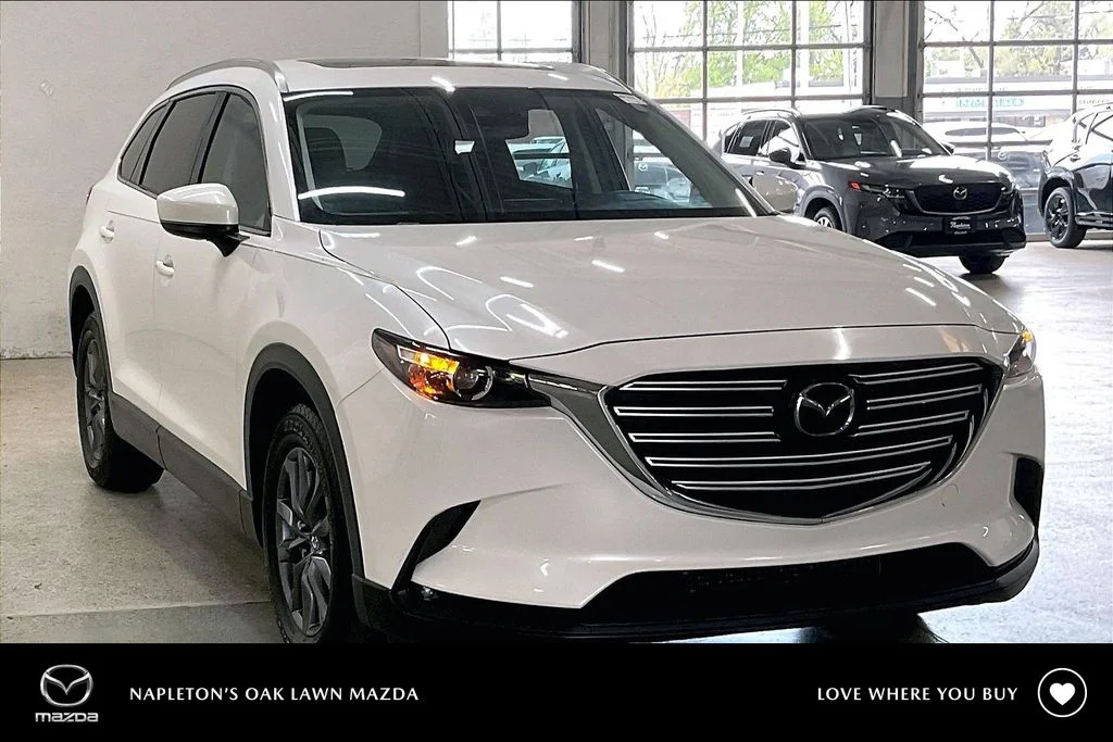 2023 Mazda CX-9 Touring AWD's photo