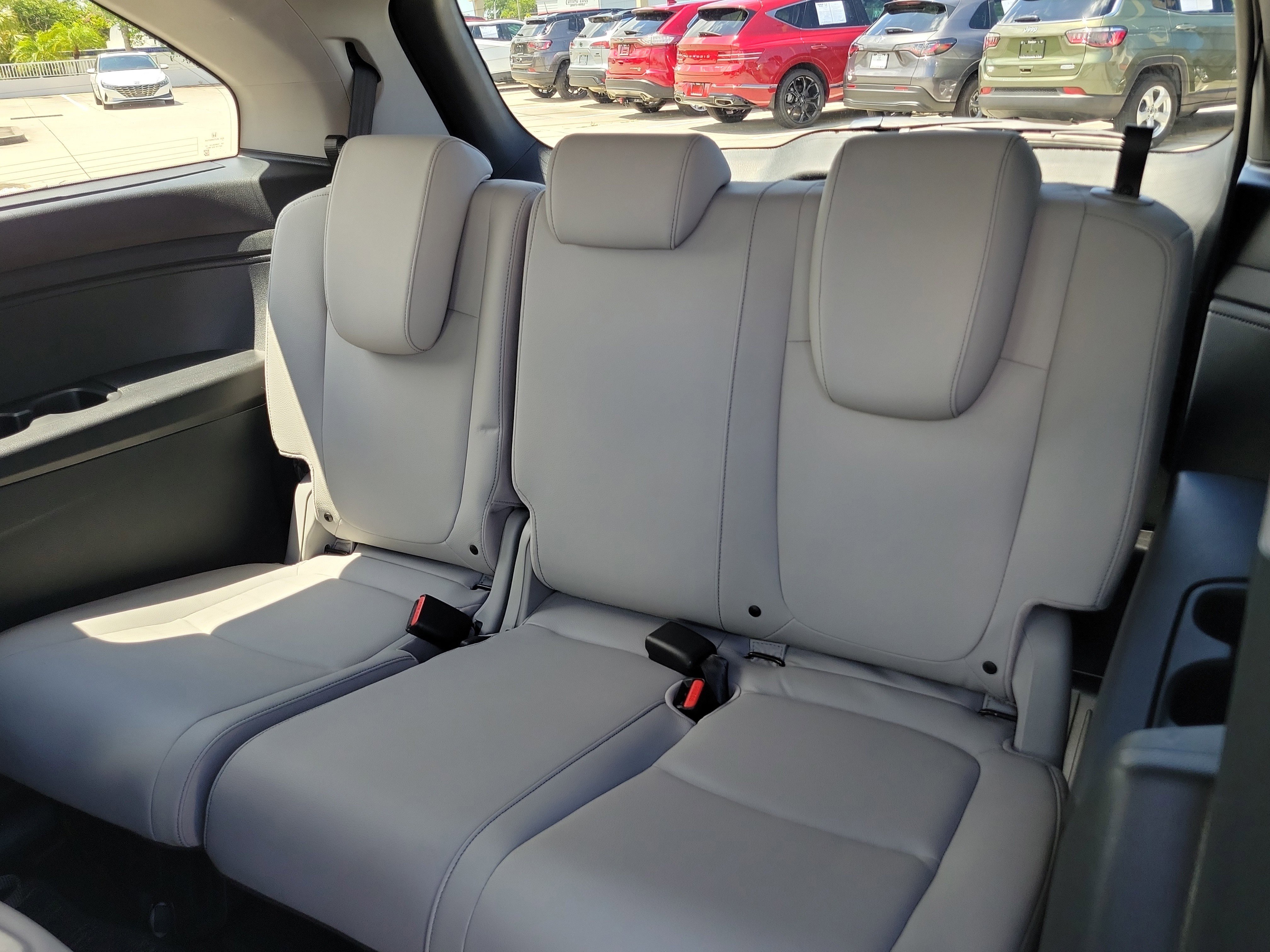 Used 2023  Honda Touring image 17