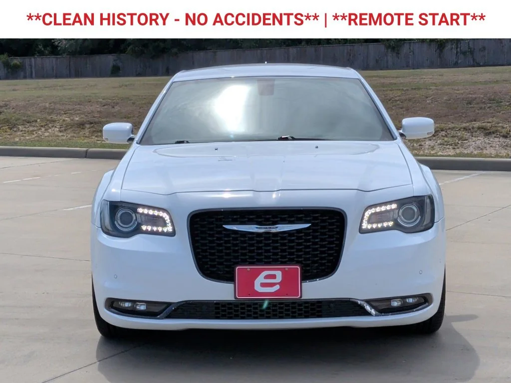 Used 2020 Chrysler 300 S with VIN 2C3CCABG1LH103498 for sale in Navasota, TX