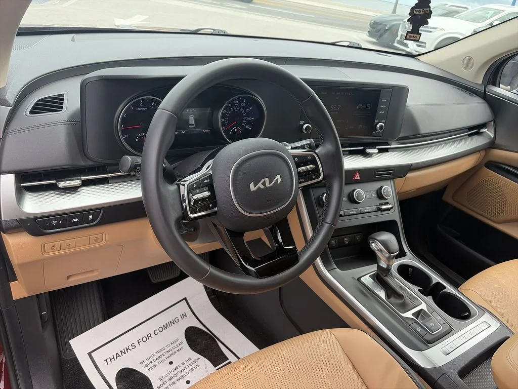 Used 2024 Red Kia LX image 16