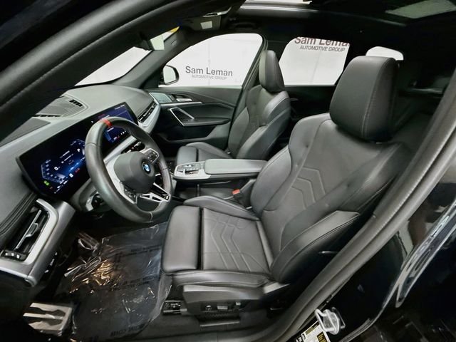 Used 2026 Black Sapphire Metallic BMW M35i image 22