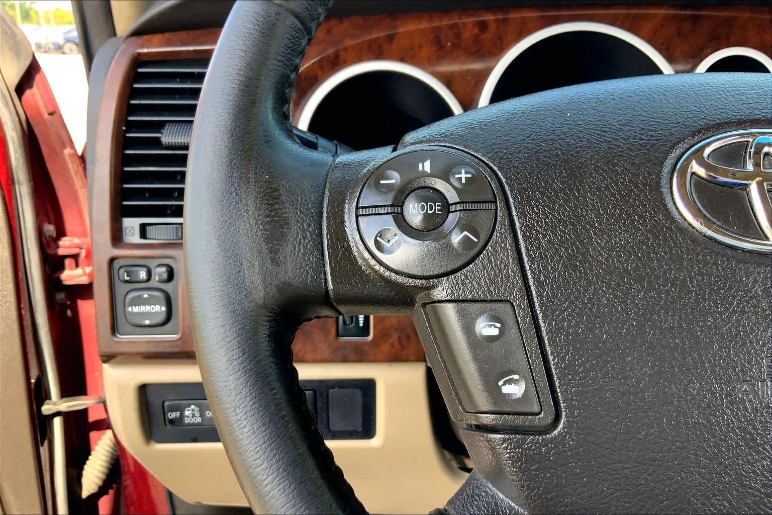 Used 2008 Salsa Red Pearl Toyota LTD image 22