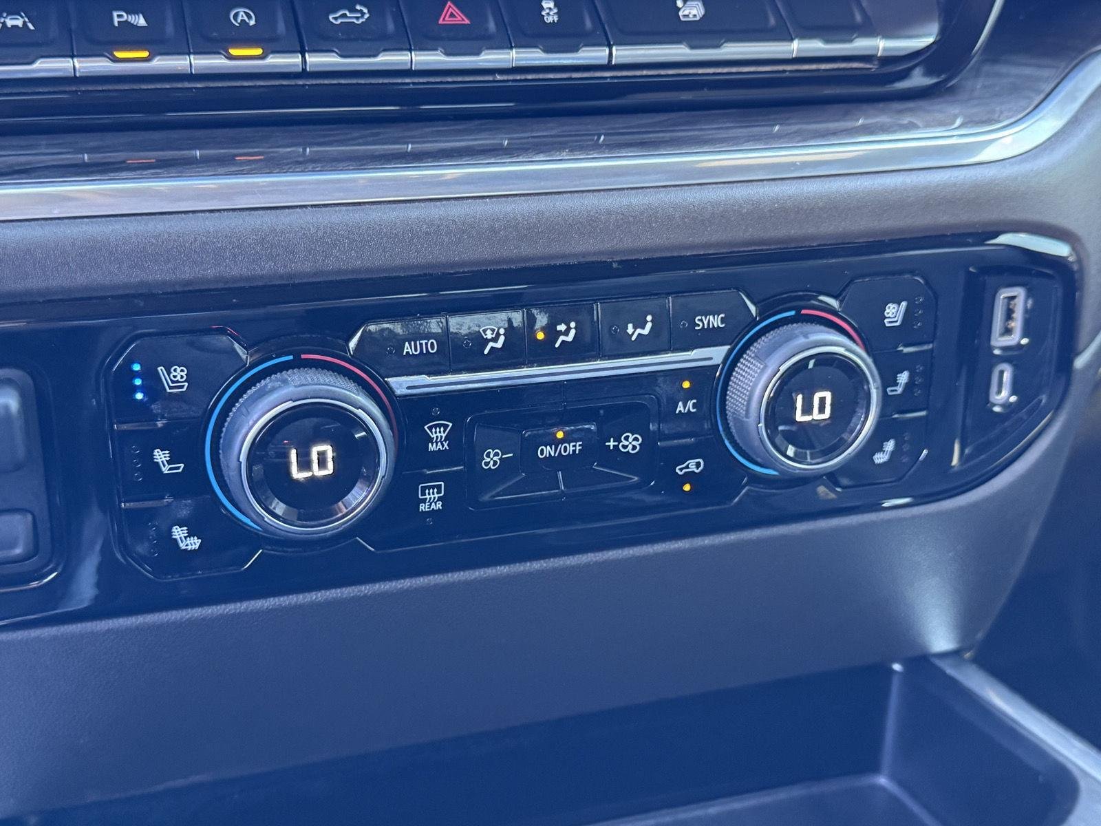 2022 Chevrolet Silverado 1500 LTZ - Photo 24