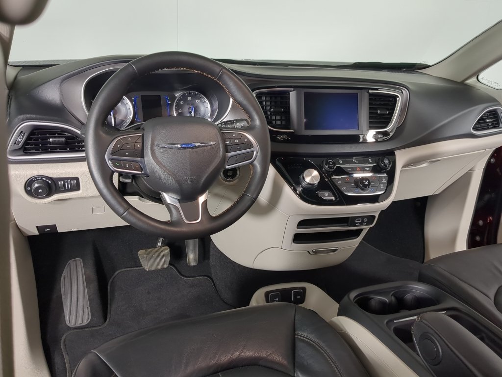 Used 2020 White Chrysler Touring L image 16