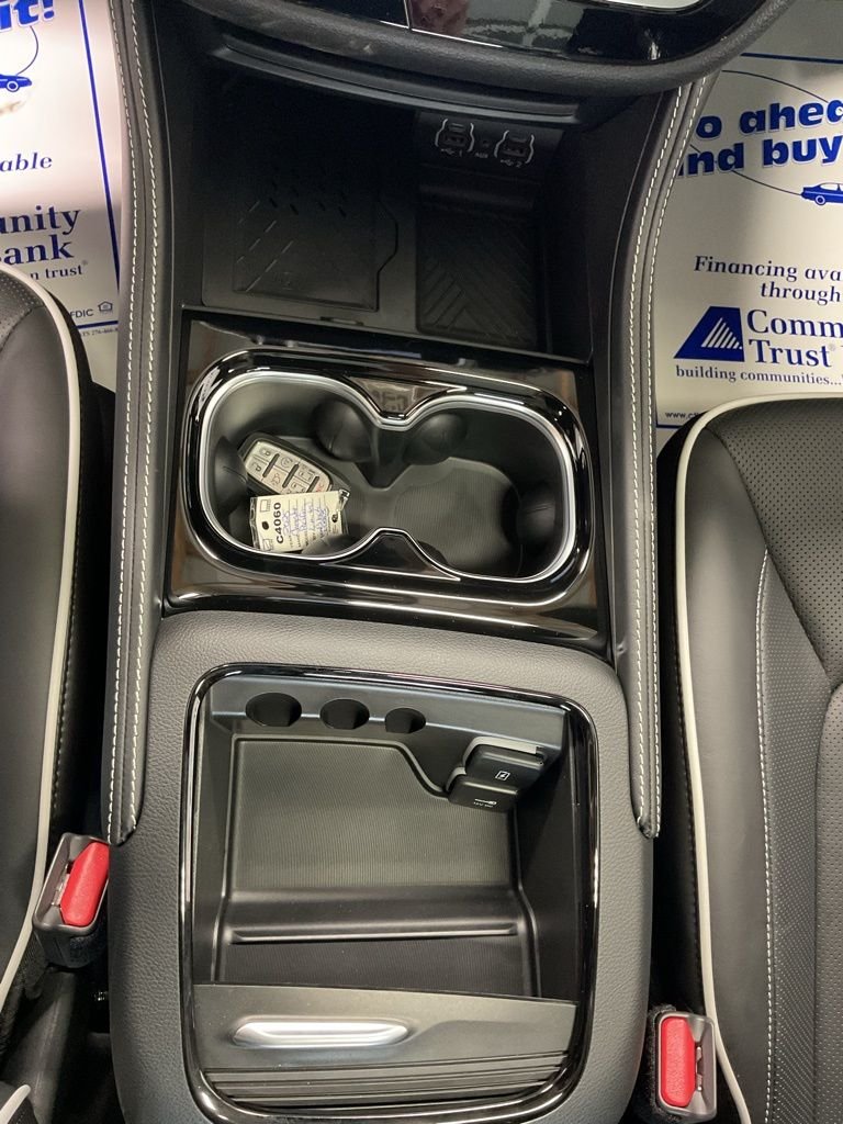 2025 Chrysler Pacifica Limited - Photo 17