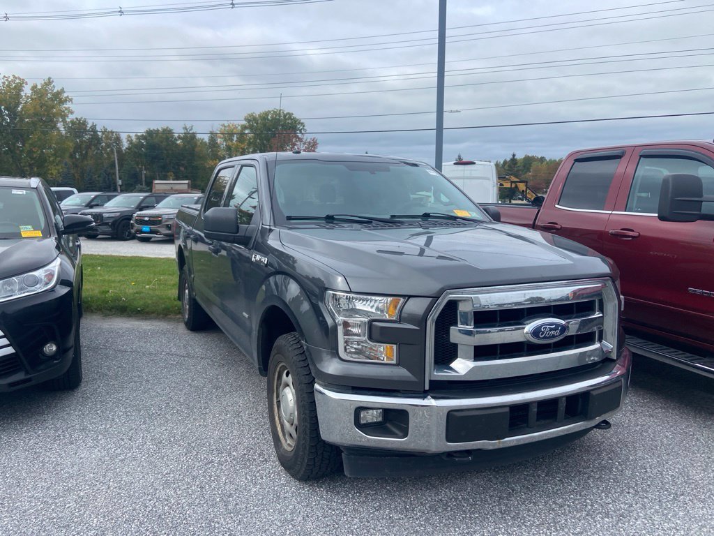 Used 2017 Magnetic Ford XLT image 1