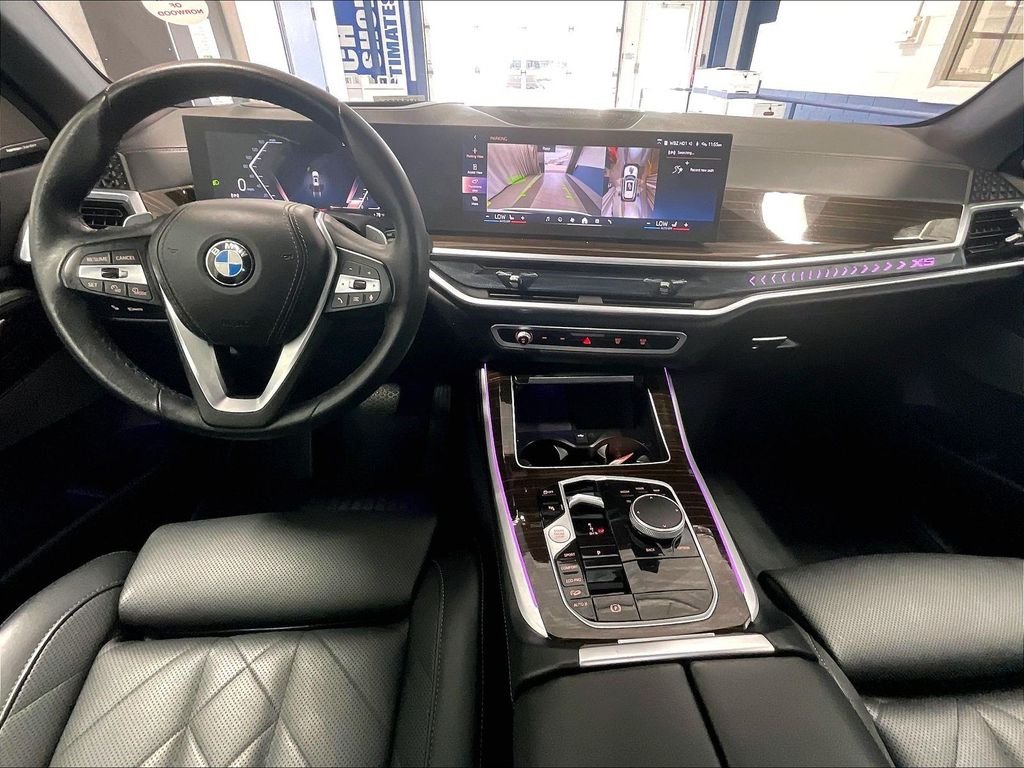 Used 2026 White BMW xDrive40i image 21