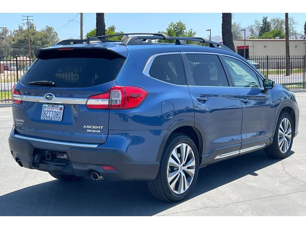 Used 2022 Abyss Blue Pearl Subaru Limited image 6