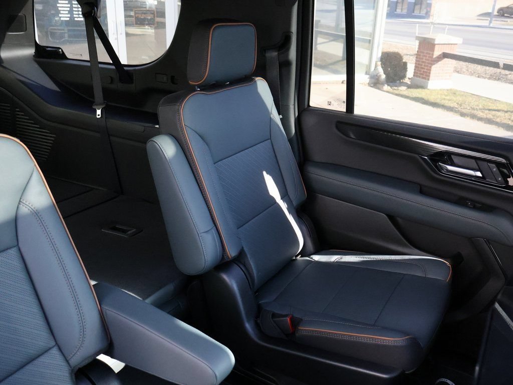 2026 GMC Yukon XL AT4 - Photo 13