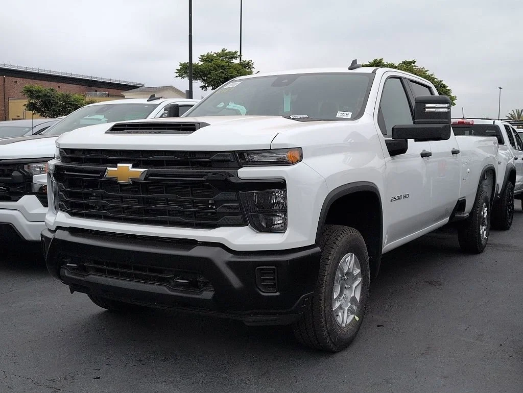 2025 Chevrolet Silverado 2500 HD Work Truck - Photo 2