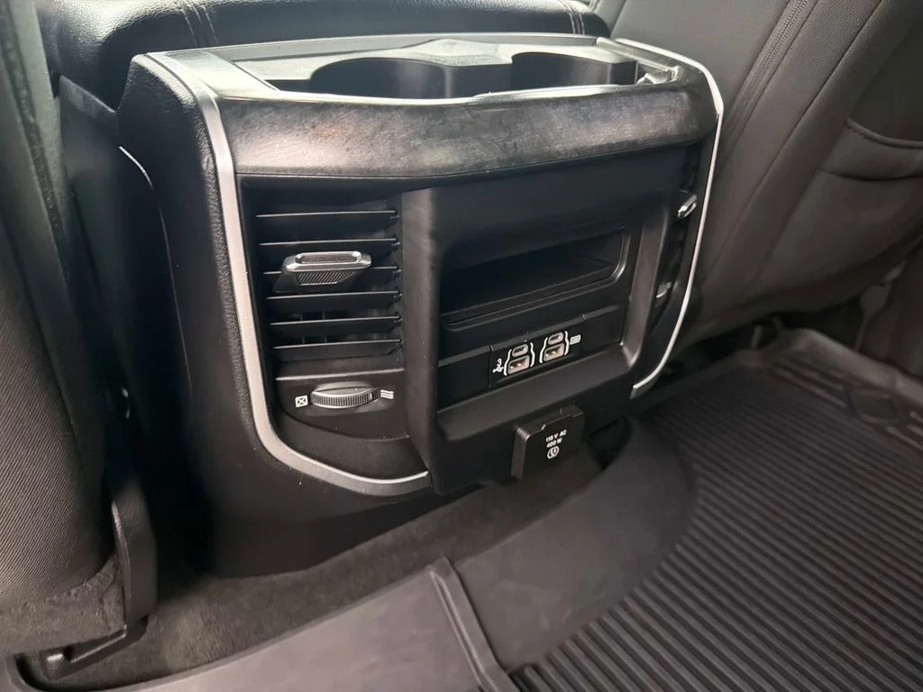 Used 2019 Silver Ram Big Horn/Lone Star image 17