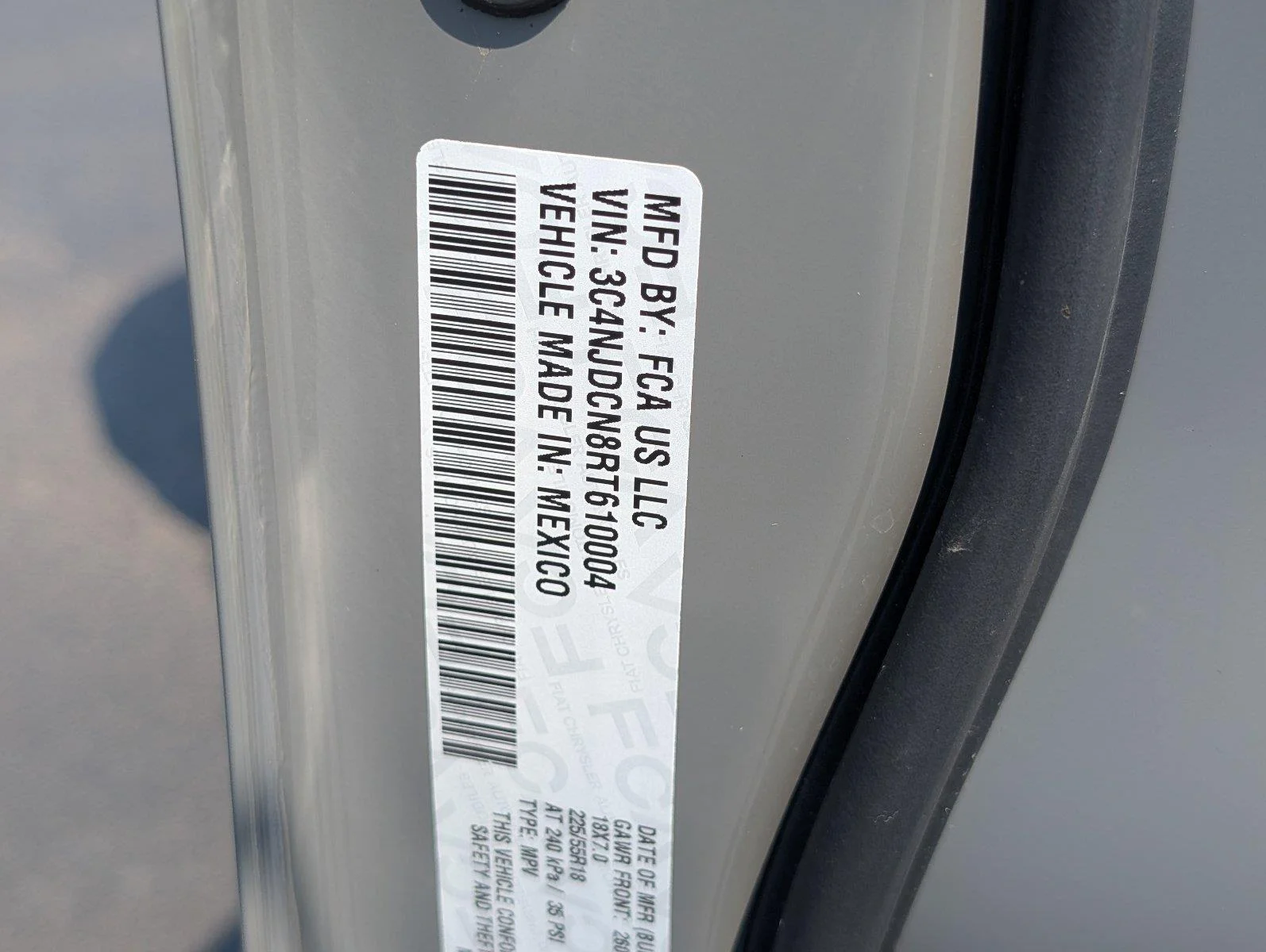 Used 2024 Sting-Gray Clearcoat Jeep Limited image 15