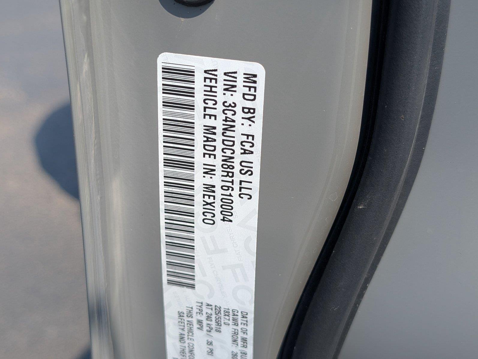 Used 2024 Sting-Gray Clearcoat Jeep Limited image 15